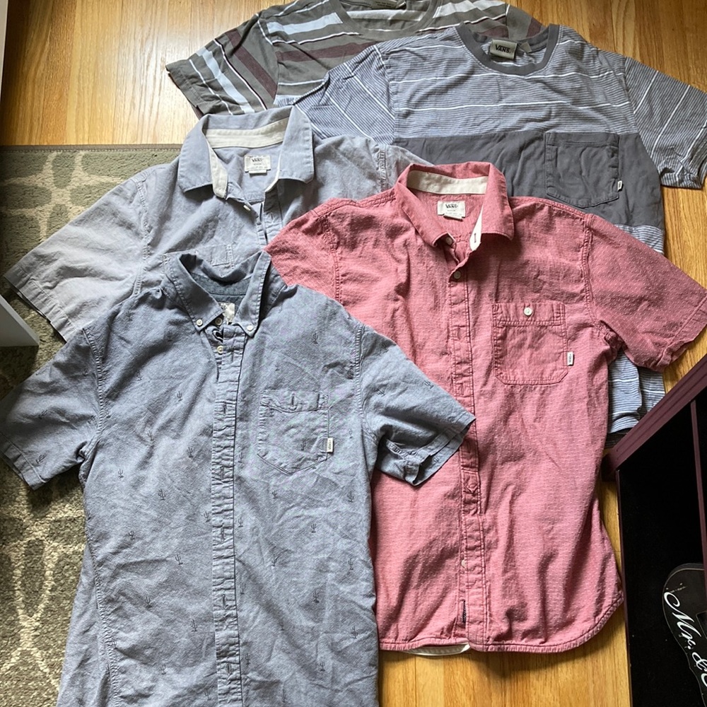 *HUGE* VAN’s bundle of 5 Men’s Shirts- medium